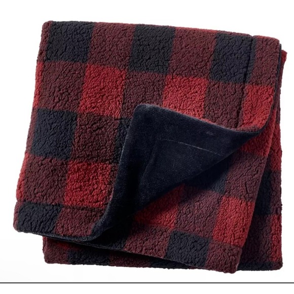 Northeast Outfitters Cozy Cabin Red Buffalo Check Sherpa Blanket 50" x 60" NEW - Picture 1 of 6
